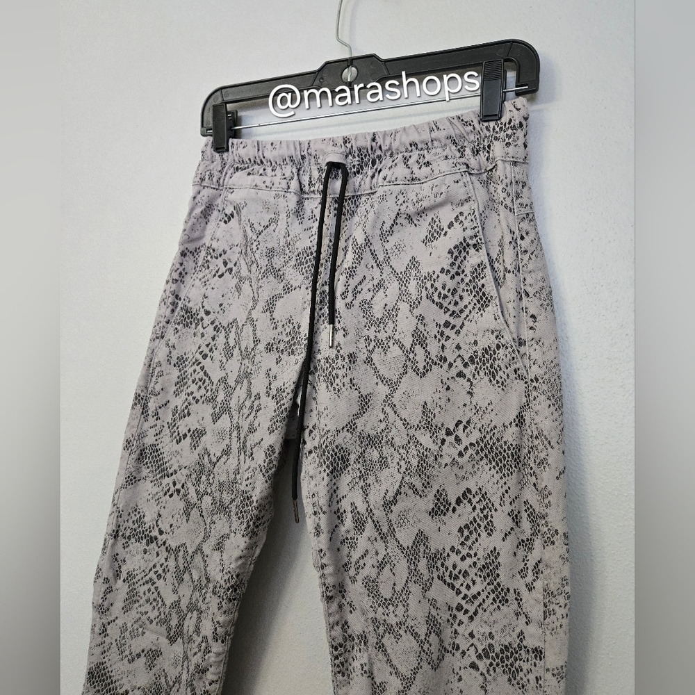 BEVY FLOG Shely Ash Python Pants - image 3